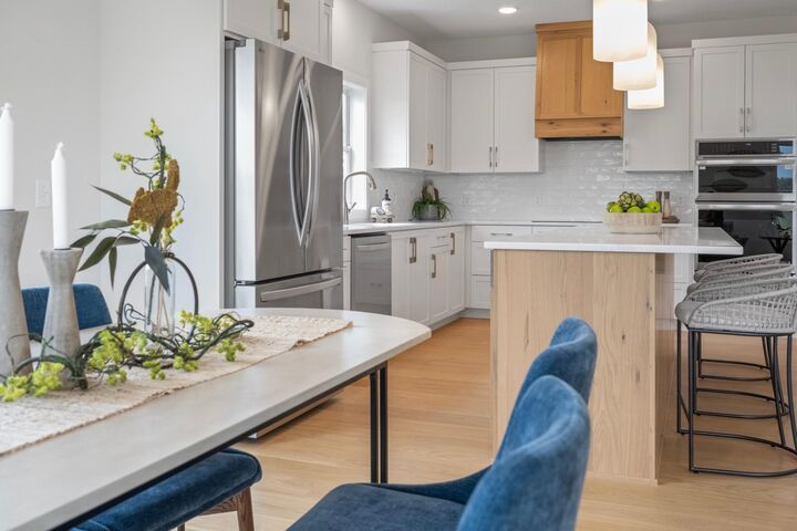 Property Photo: 410 Ford Street E MN 55057