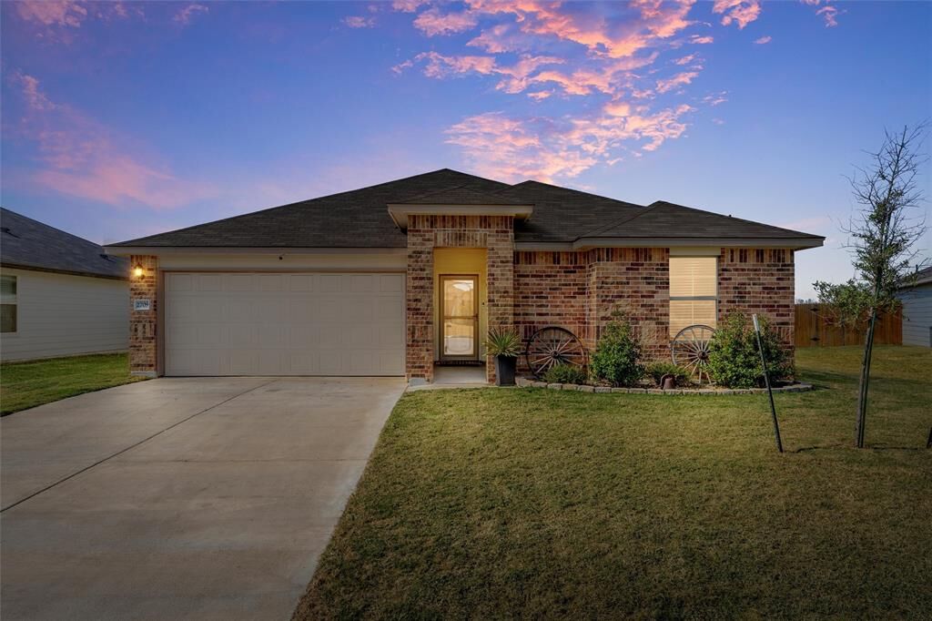 Property Photo: 2709 Sherco Road TX 76655