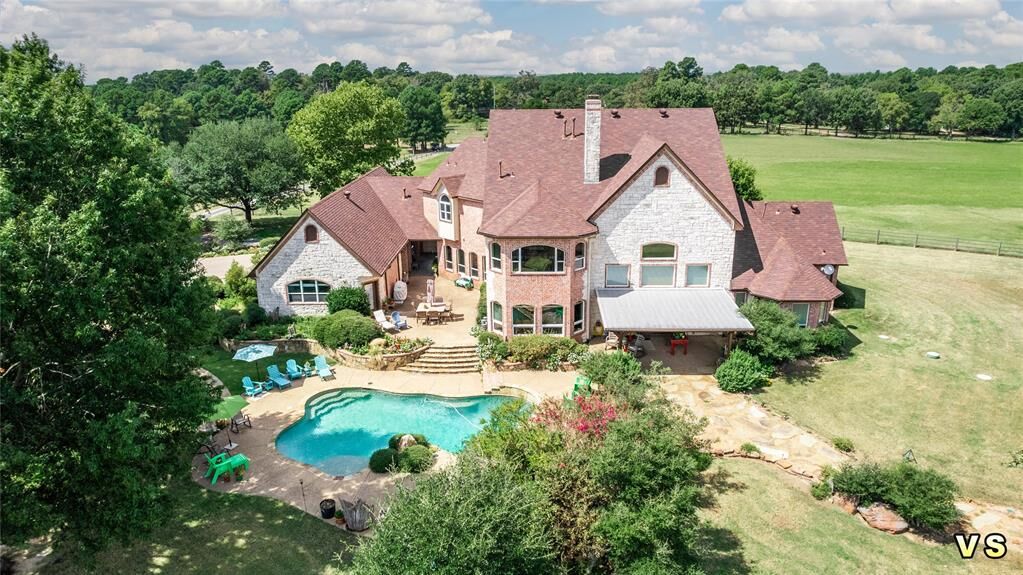 Property Photo: 3226 Cr-4660 TX 75494