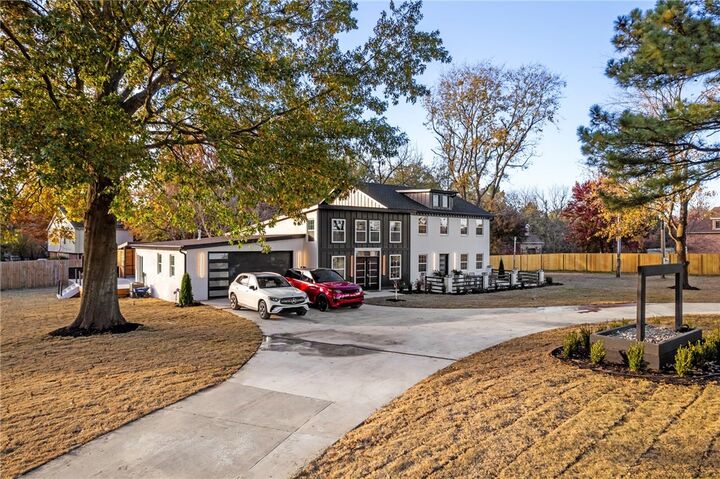 Property Photo:  3000 N Dixieland Road  AR 72756 