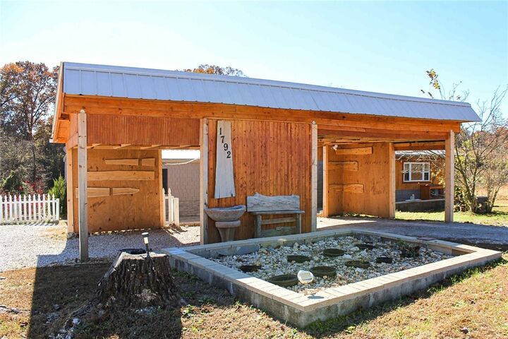 Property Photo:  1792 Choctaw Lane  AR 72601 