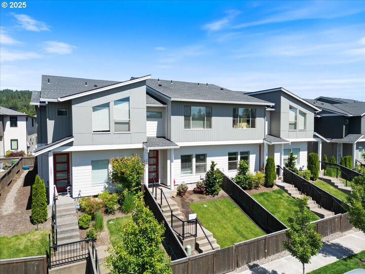 Property Photo:  16615 SE Sunshower Pl  OR 97086 