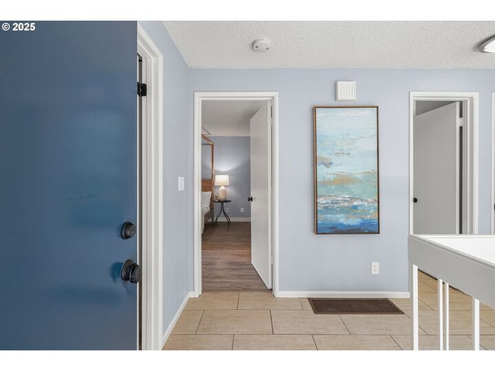 Property Photo: 225 Cervantes Cir OR 97035