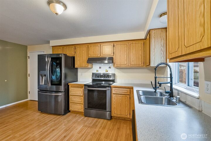 Property Photo: 6508 66th Dr NE WA 98270