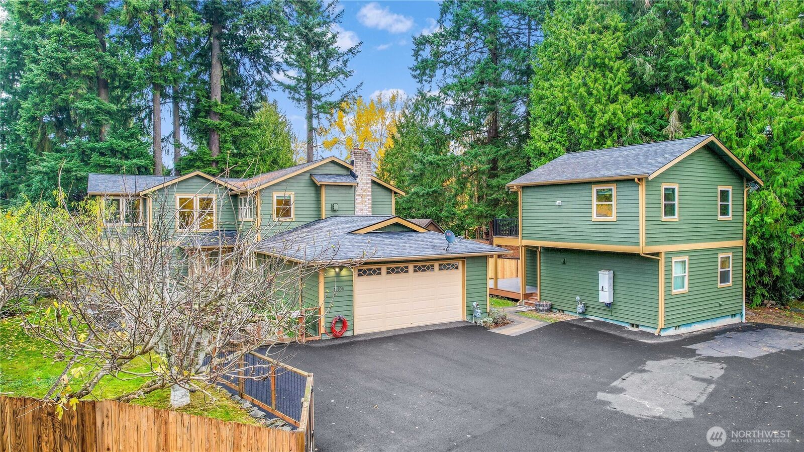 Property Photo:  14808  84th Avenue NE  WA 98028 