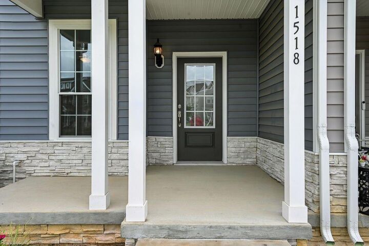 Property Photo: 1518 Independence Blvd VA 23608