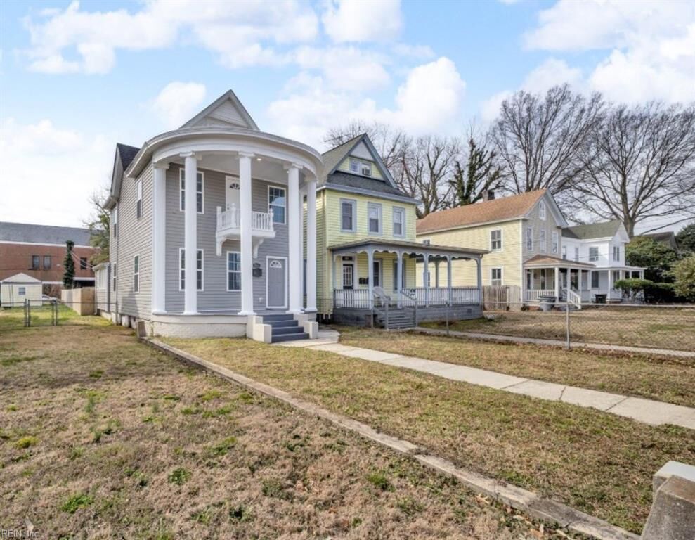 Property Photo: 241 Newport News Ave VA 23669