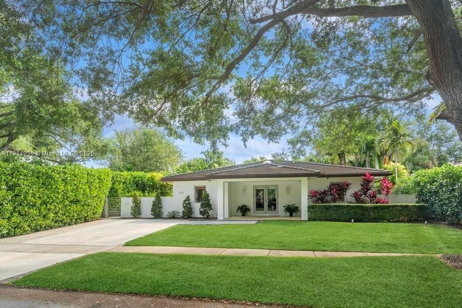 Property Photo: 8215 SW 63rd Pl FL 33143