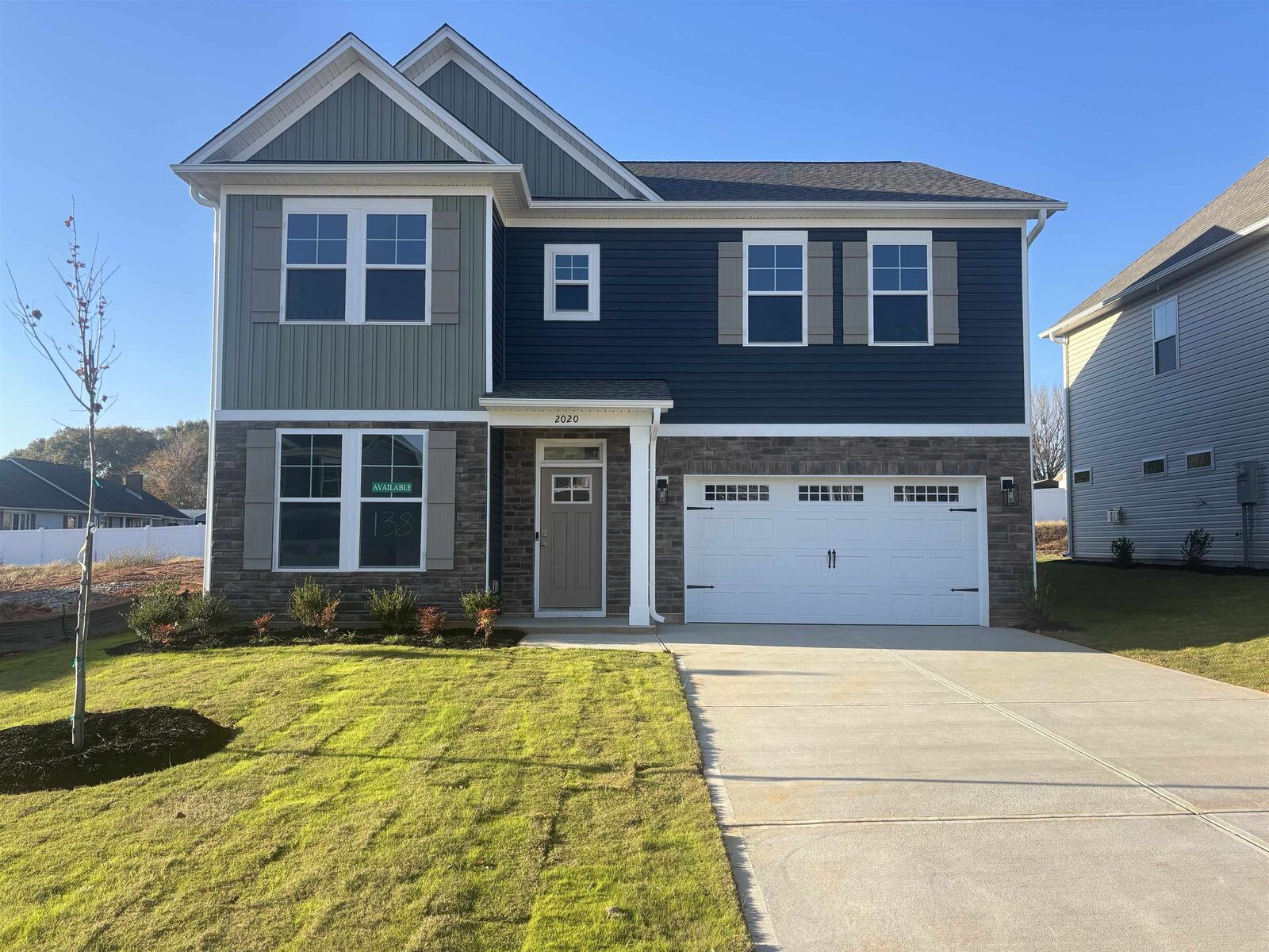 Property Photo: 2020 Halton Oaks Drive SC 29303