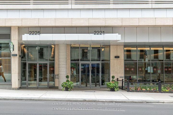 Property Photo: 2221 Yonge Street 3108 ON M4S 0B8