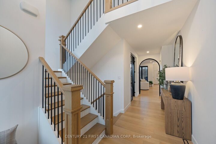 Property Photo: 2190 Linkway Boulevard ON N6K 0K8