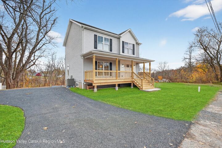 Property Photo:  25 Teetsel  NY 12477 