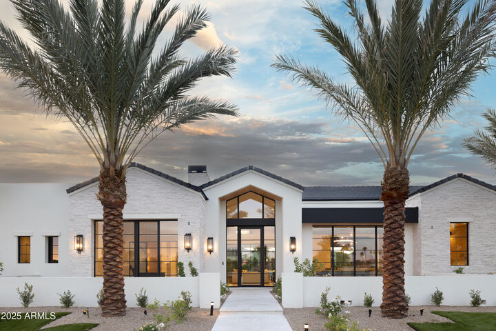 Property Photo: 5636 E Caballo Drive AZ 85253