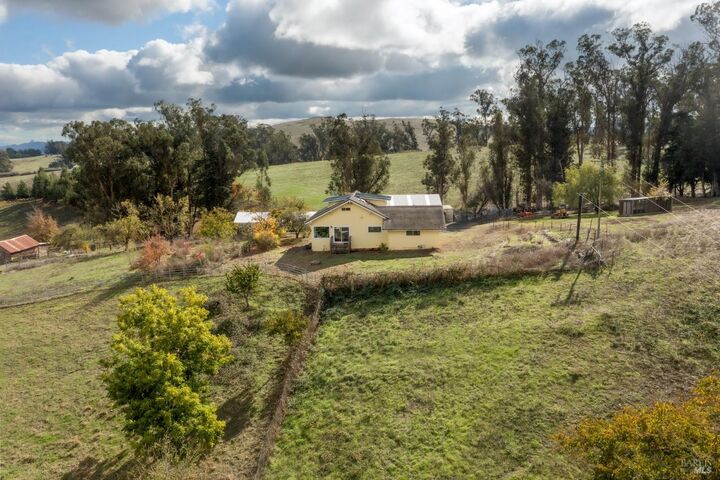 Property Photo: 1180 Rose Avenue CA 94951