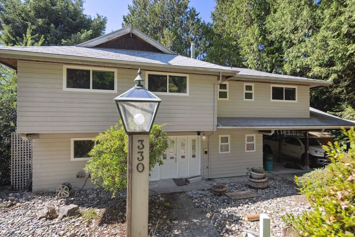 Property Photo: 330 Bayview Road BC V0N 2E0