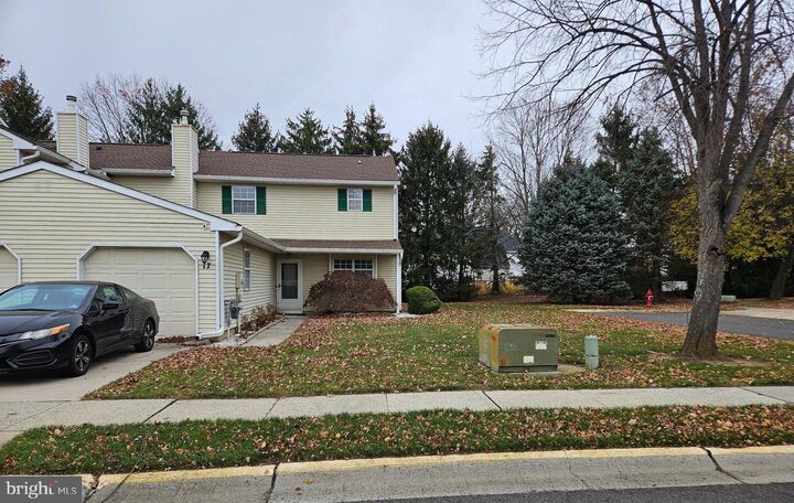 17 Exeter Court  Bordentown NJ 08505 photo