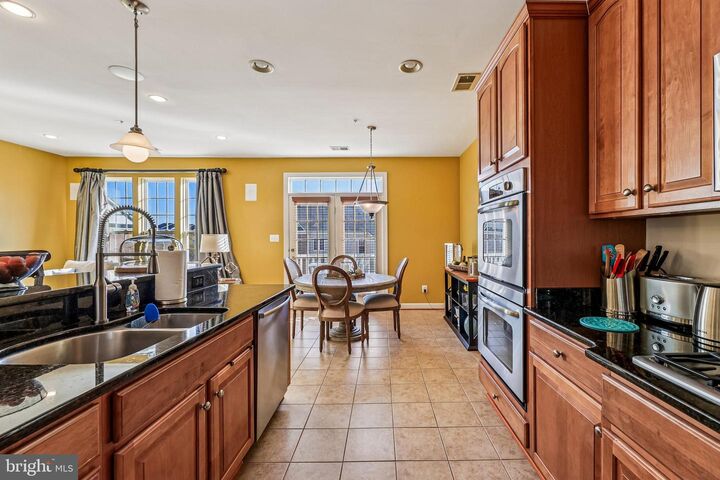 Property Photo: 2488 Eastbourne Drive 313 VA 22191