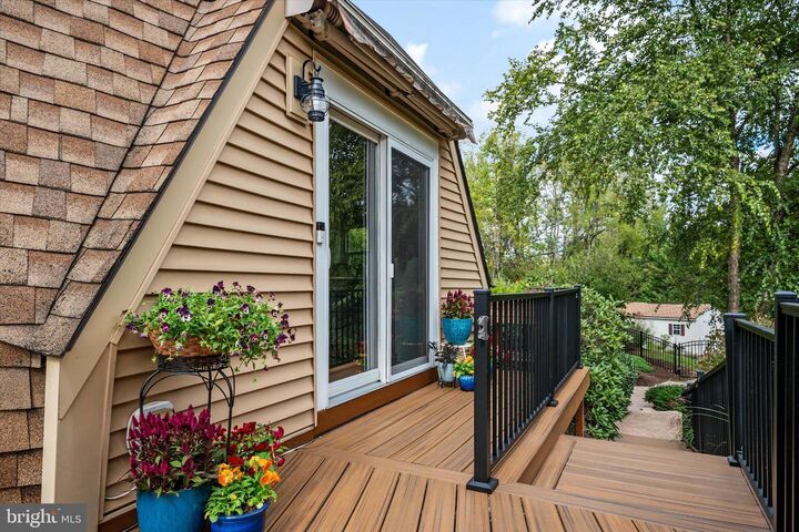 Property Photo: 2638 Hobbs Road MD 21738