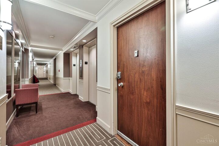 Property Photo:  2324 Madison Road  OH 45208 