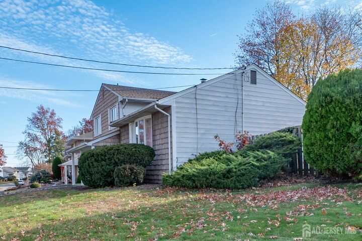 Property Photo:  61 Foothills Drive  NJ 08882 