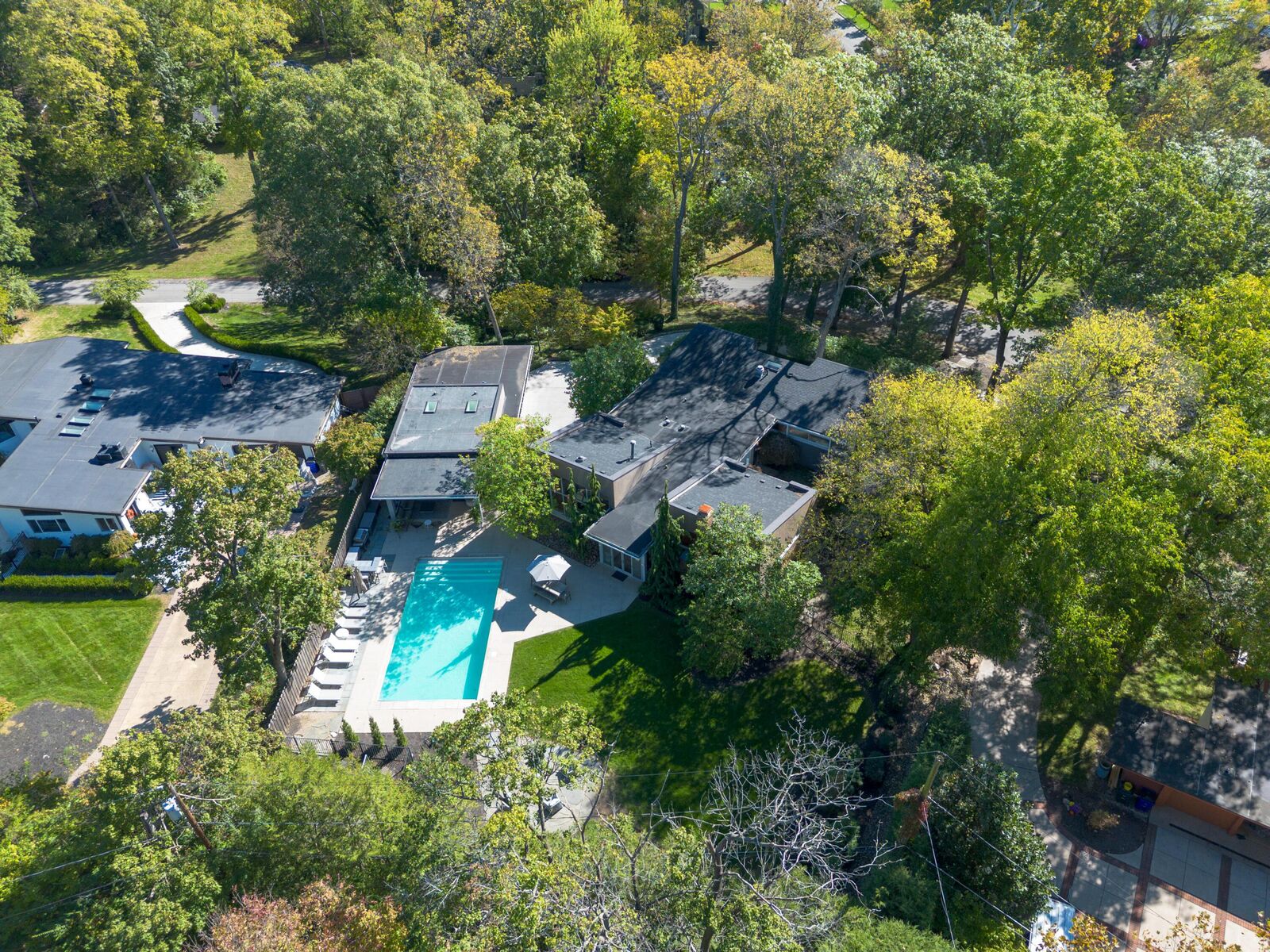 Property Photo:  4021 Fairfax Drive  OH 43220 