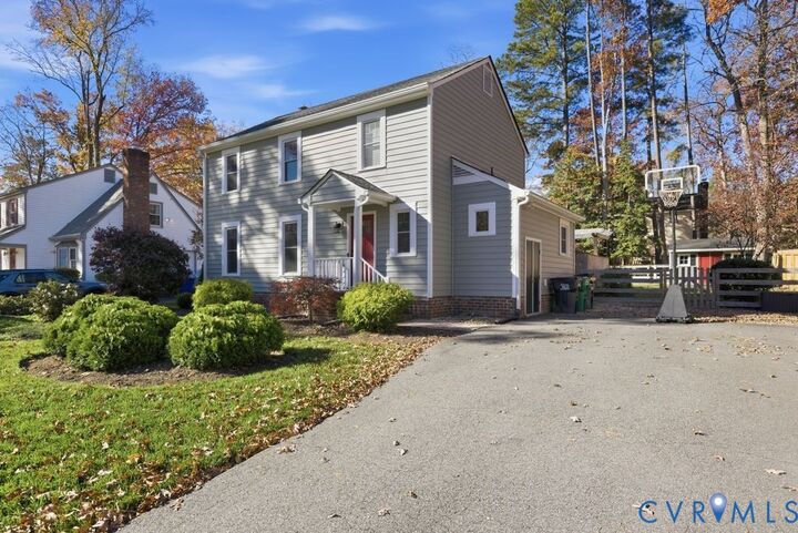 Property Photo: 2406 Mountainbrook Drive VA 23233