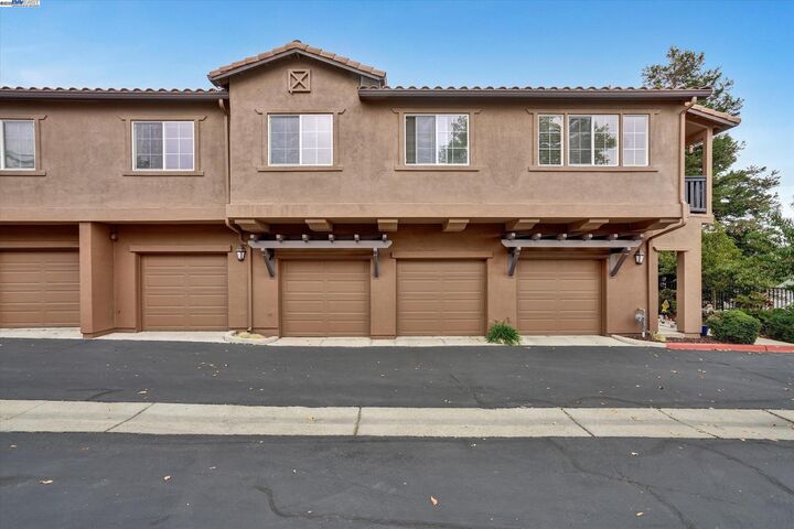 Property Photo:  46 Meritage Cmn 202  CA 94551 