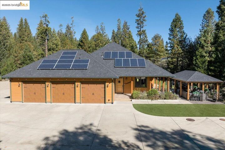 Property Photo:  19800 Six Point Ct  CA 95383 