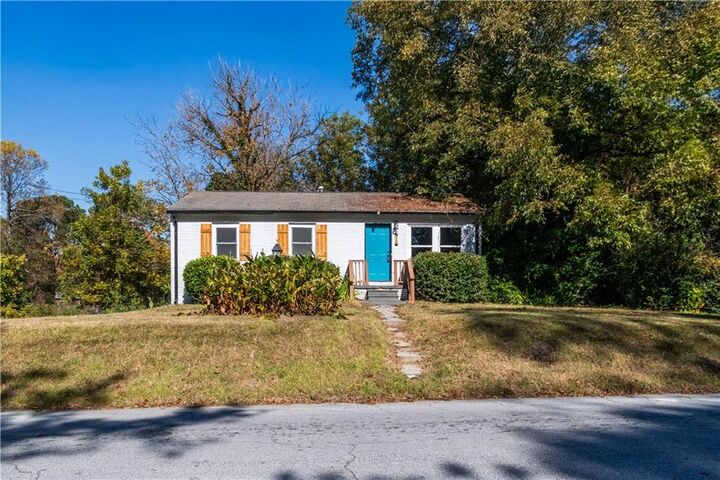 Property Photo: 3155 Delmar Lane NW GA 30311