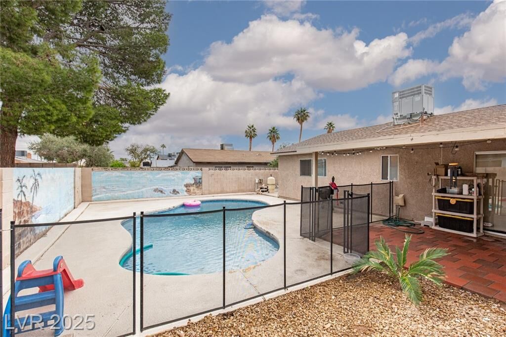 Property Photo: 6580 Mountainwood Lane NV 89103