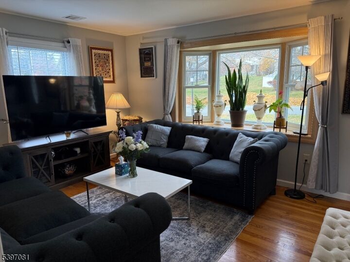 Property Photo:  8 Charles St  NJ 07869 