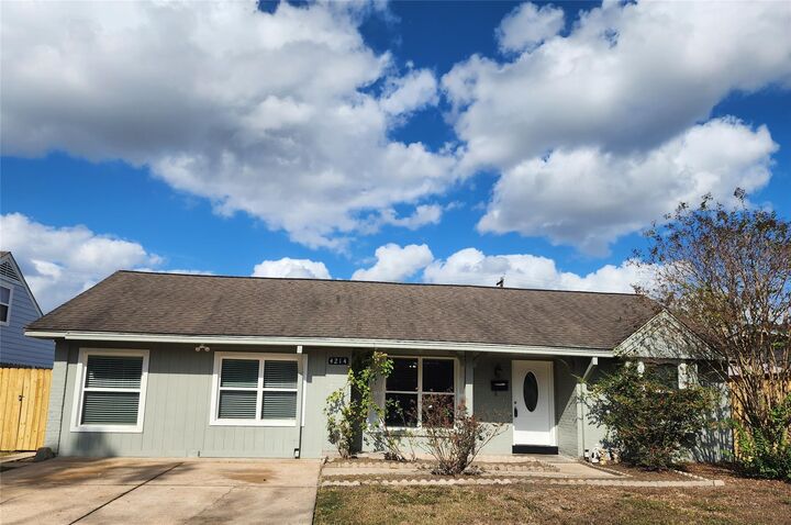 4214 Wuthering Heights Drive  Houston TX 77045 photo