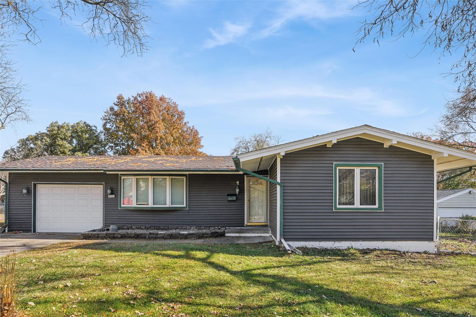 Property Photo: 3941 30th Street IA 50310