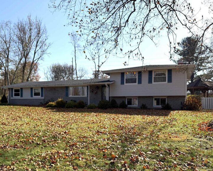 3522 E Grandview Drive  Bloomington IN 47408-2720 photo