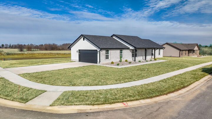 Property Photo: 567 Middle Creek Way KY 40403