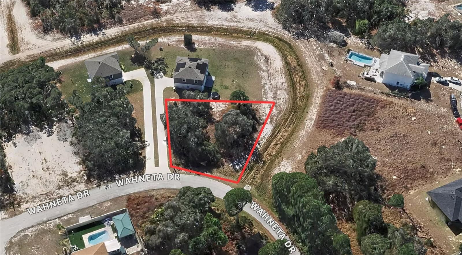 Property Photo:  1226 Wahneta Drive  FL 34759 