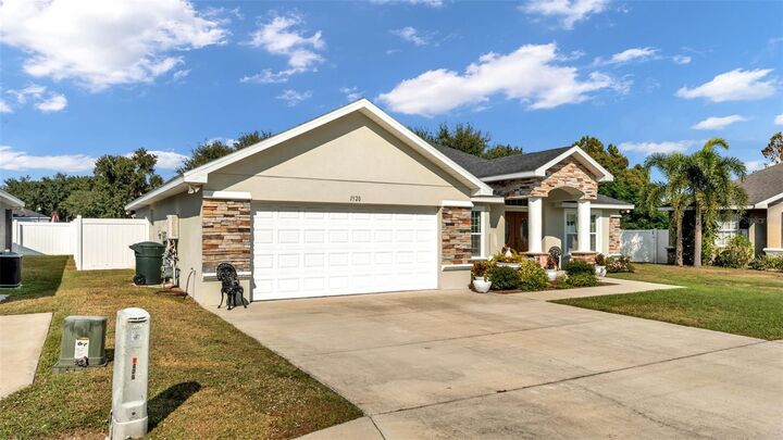 Property Photo:  1920 Saddlewood Court  FL 33830 