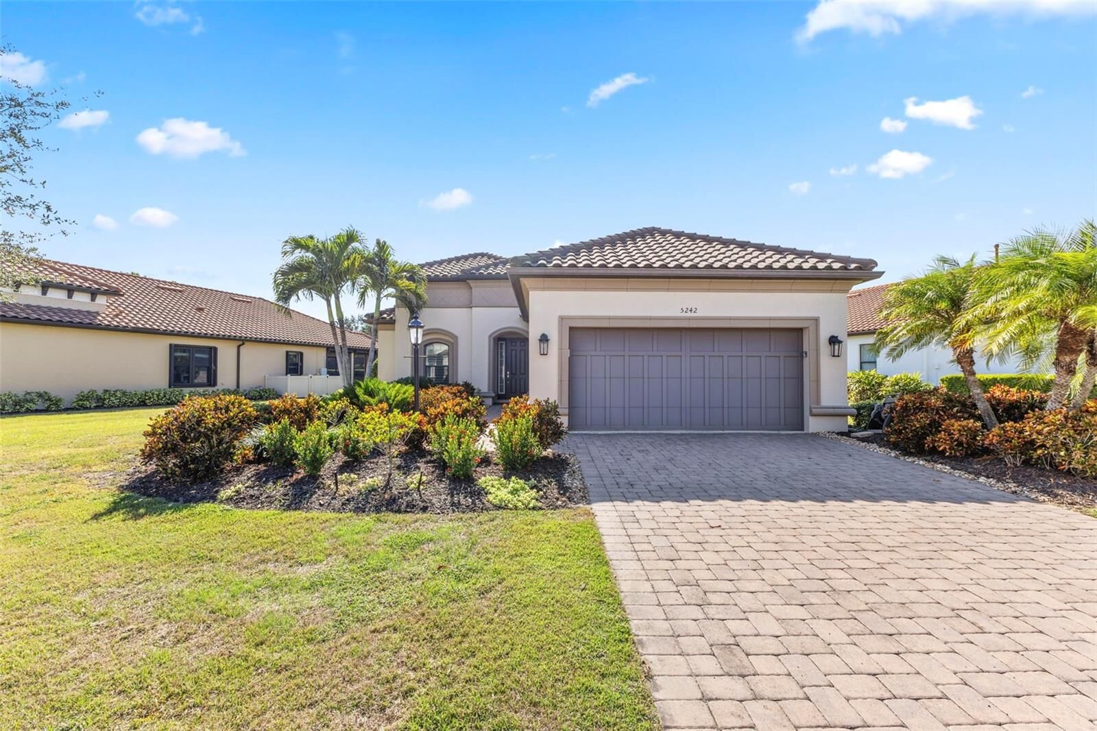 Property Photo:  5242 Napoli Run  FL 34211 