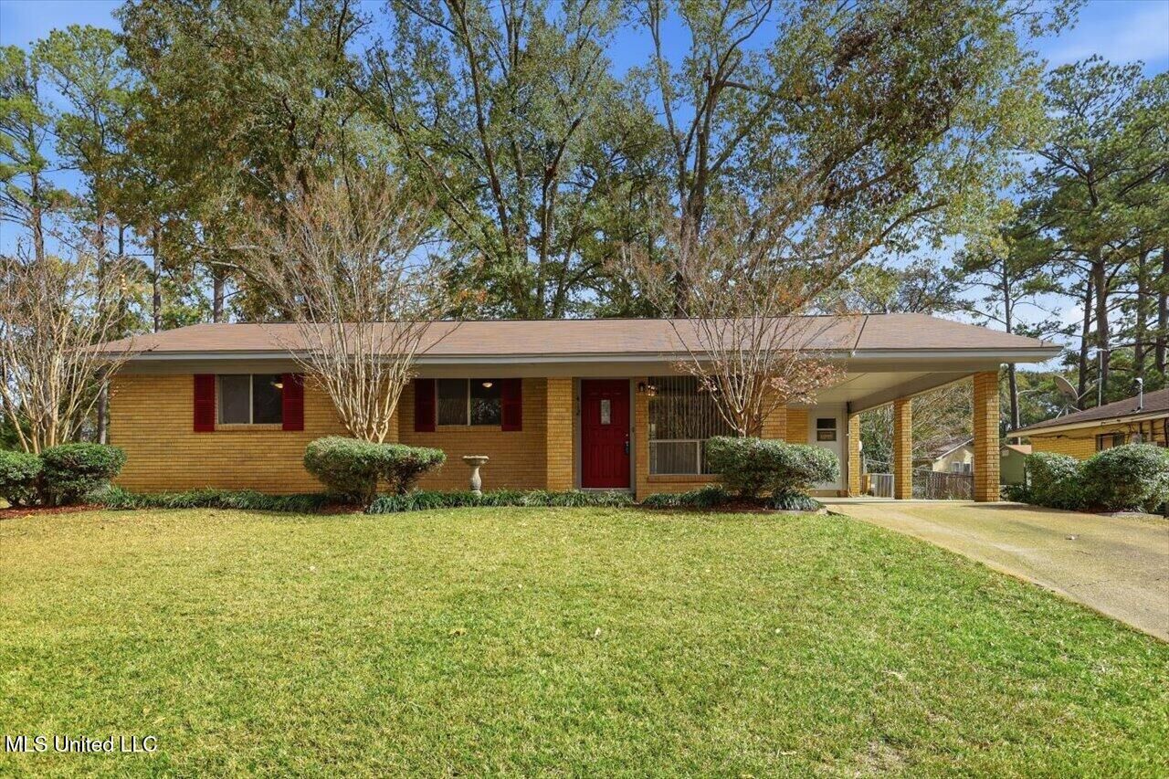 Property Photo: 412 Arabi Street MS 39208