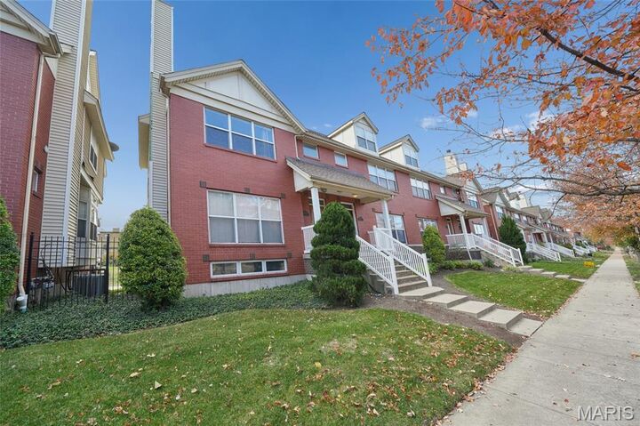 Property Photo: 5360 Delmar Boulevard MO 63112