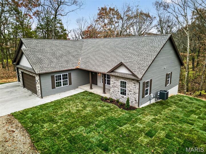 Property Photo: 109 Jabin Farm Road MO 63390