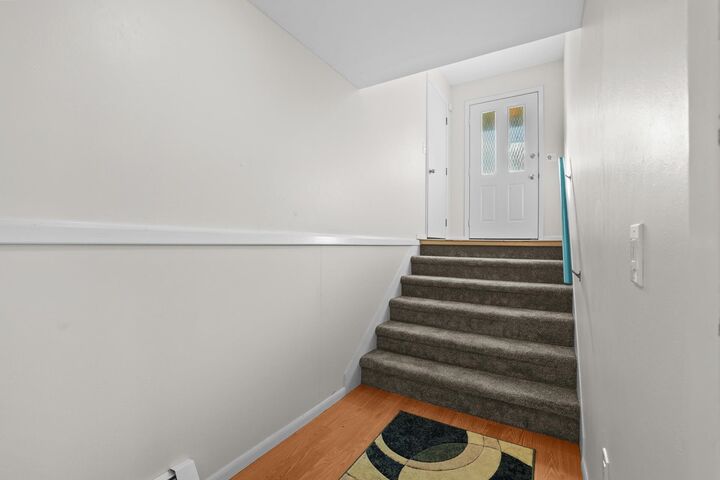 Property Photo: 425 28th Ave SW Apt B ND 58701-7071