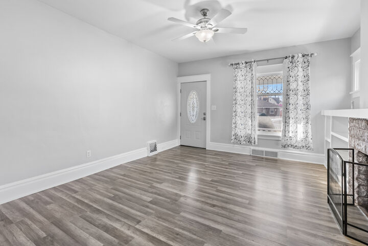 Property Photo:  446 Seminary Avenue  IL 60505 