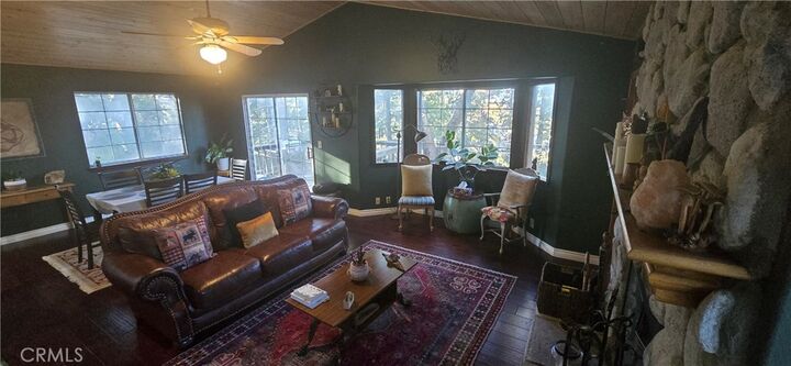 Property Photo: 27607 Oak Knoll CA 92326