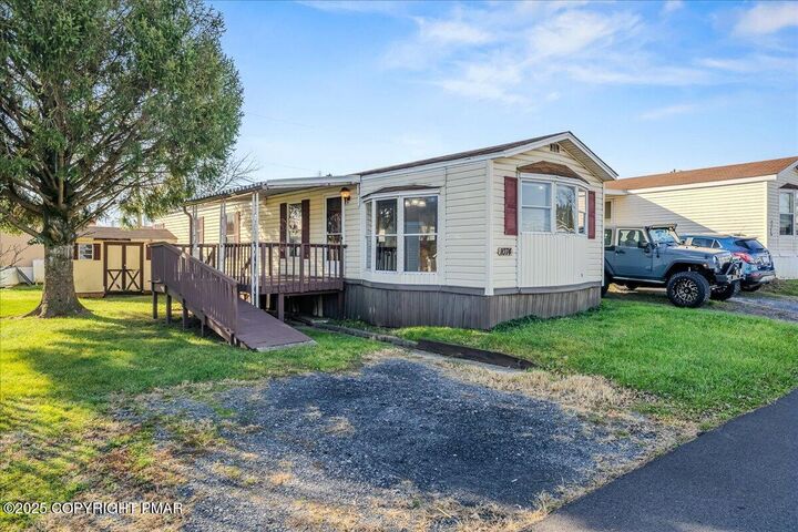 Property Photo: 1074 Birch Street PA 18059