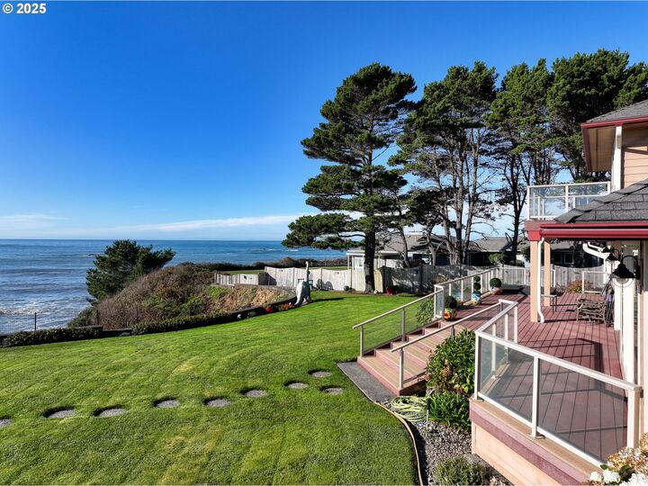 Property Photo:  98686 Fox Dr  OR 97415 