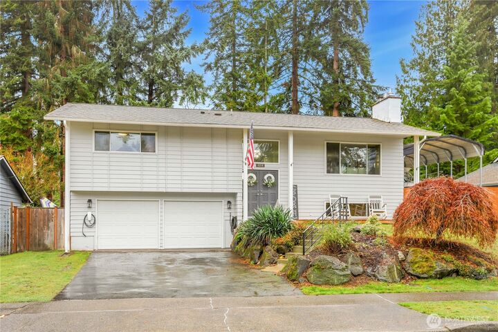 Property Photo:  6214  185th Street SW  WA 98037 