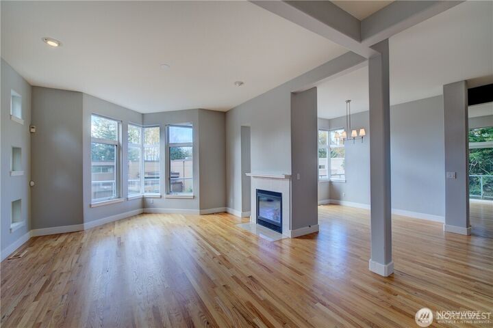 Property Photo:  9425  110th Place NE  WA 98033 