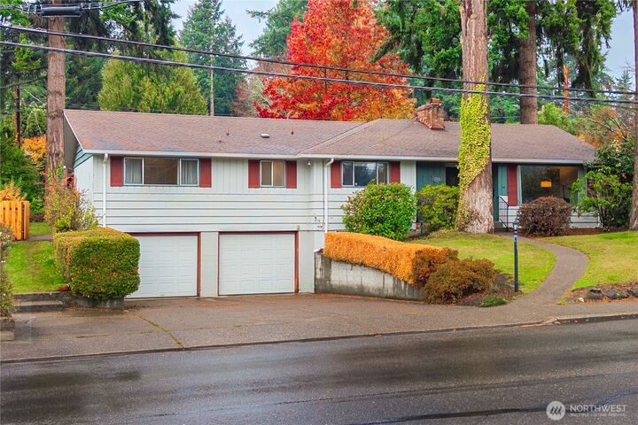 Property Photo: 914 Alameda Ave WA 98466