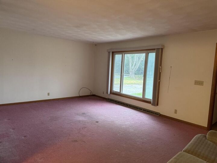 Property Photo:  2411 East West Hart Road  WI 53511 